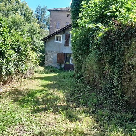 Appartement Privatif Tout Equipe En Bord De Riviere Figeac Dış mekan fotoğraf