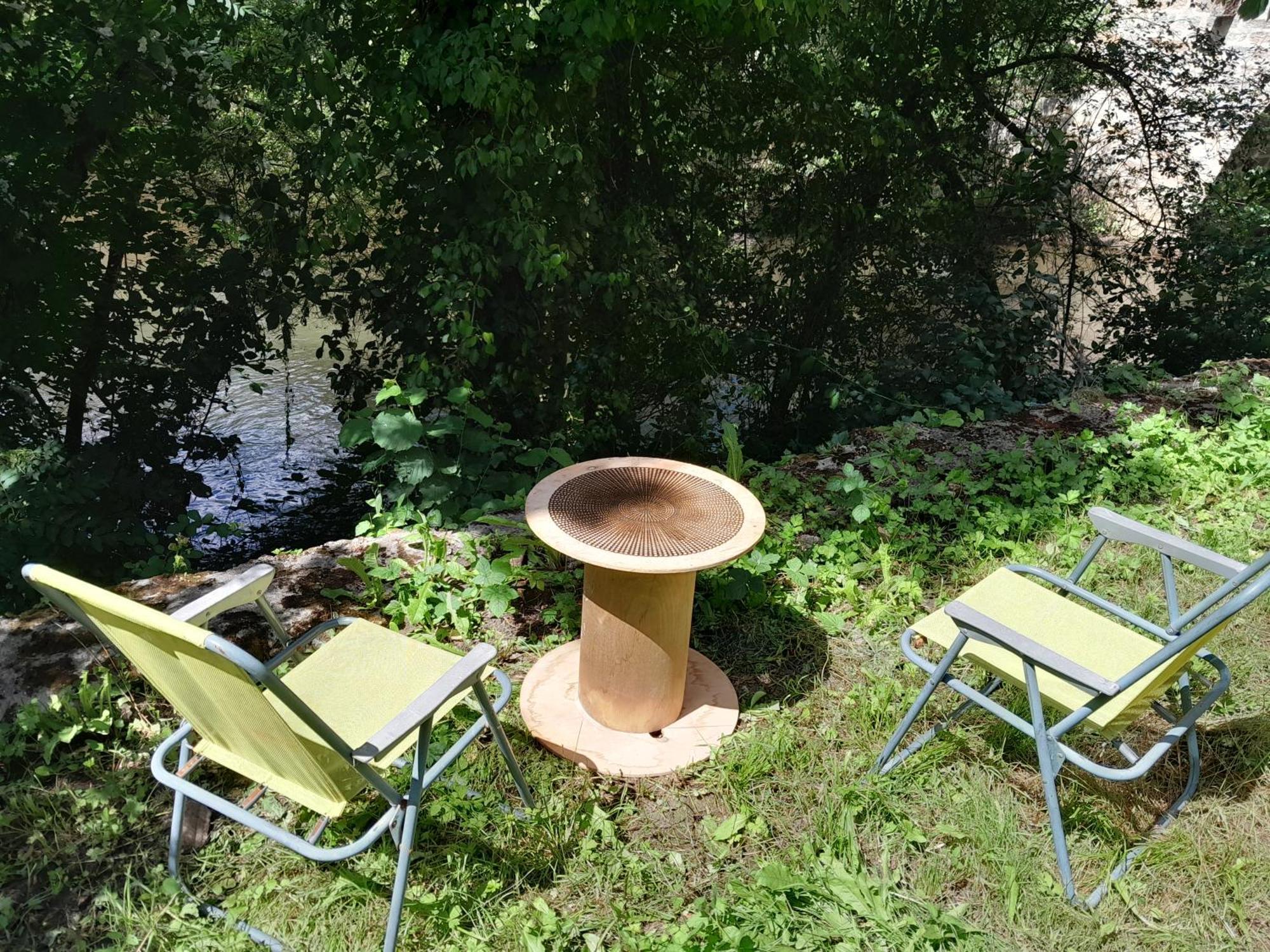 Appartement Privatif Tout Equipe En Bord De Riviere Figeac Dış mekan fotoğraf